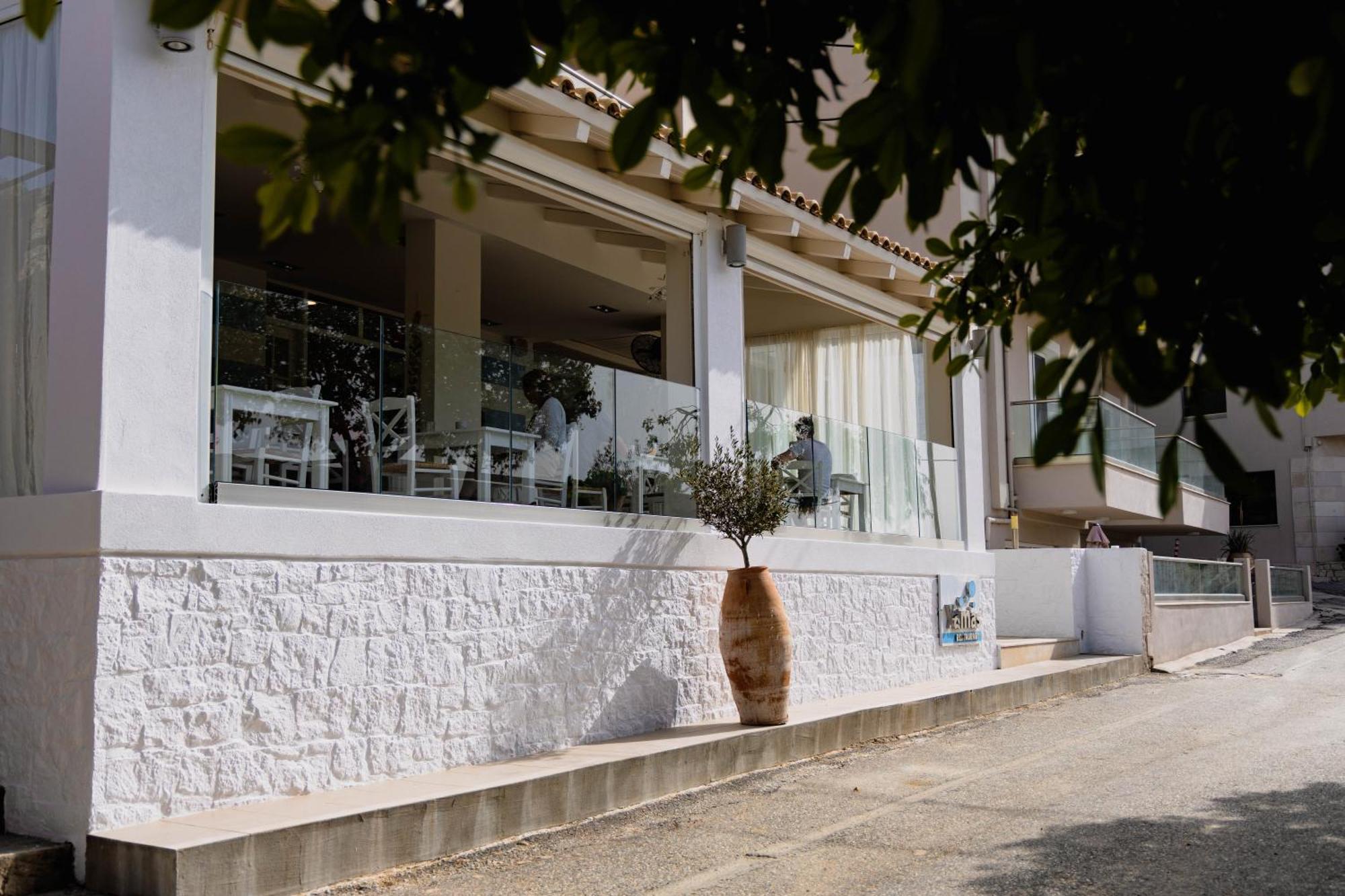 Eva Mare Hotel & Suites - Adults Only Agia Pelagia  Buitenkant foto